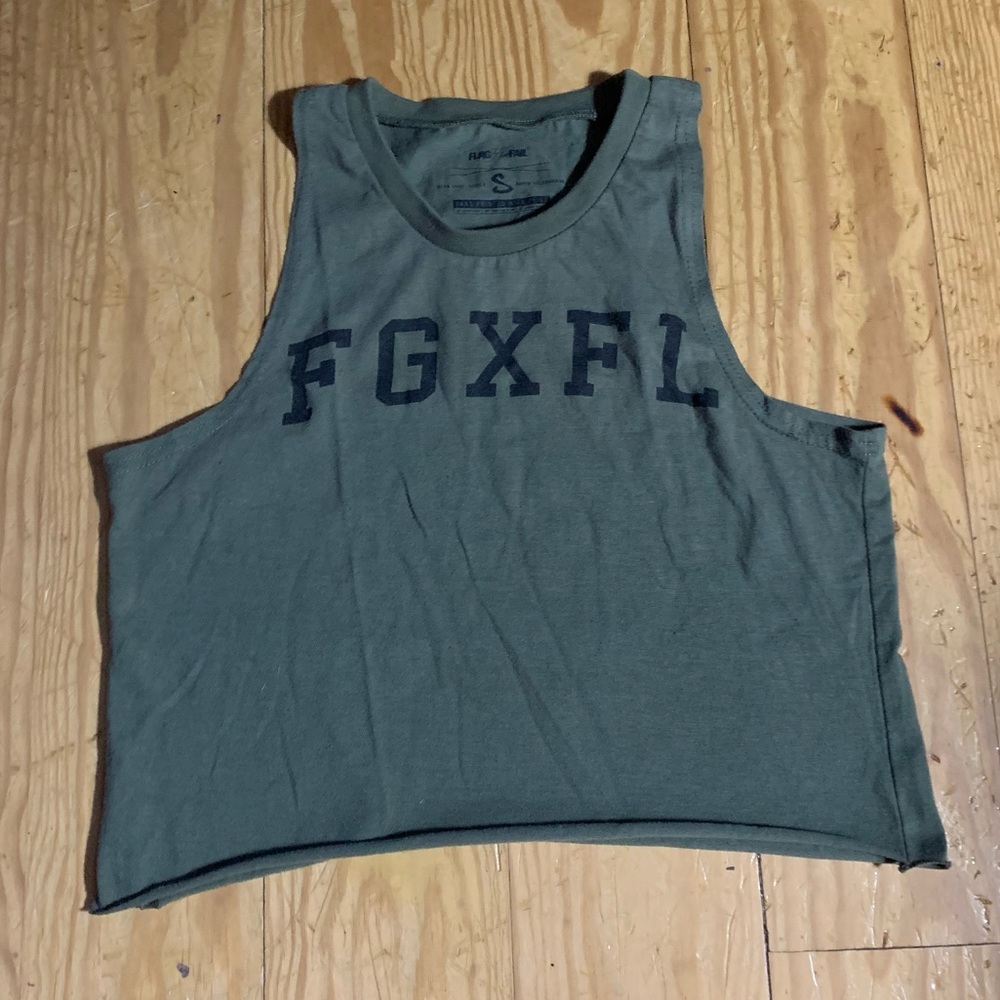 Flag not Gail racer back crop